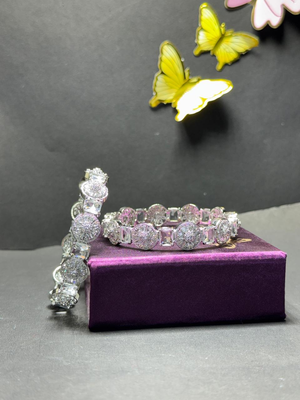 Vintage-Inspired Art Deco Rhodium-Plated Bangle – Alternating Cushion & Halo Medallion Statement Bracelet - Image 6